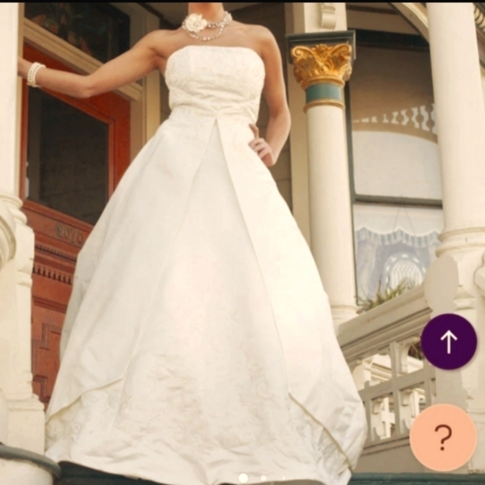 David's Bridal Womens Elegant Ivory Wedding Dress Size 10